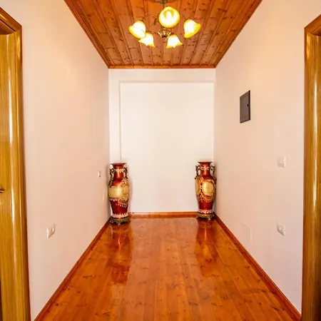 Bebej Tradicional Hotel Gjirokastër