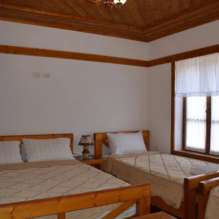 Bebej Tradicional Hotel Gjirokastër