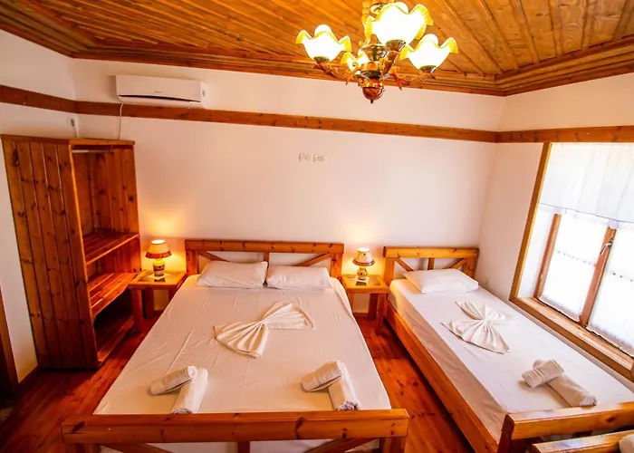 Bebej Tradicional Hotel Gjirokastër