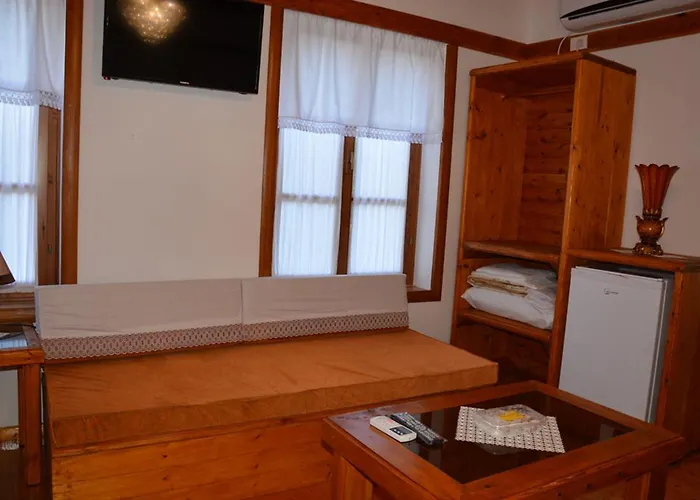 Bebej Tradicional Hotel Gjirokastër