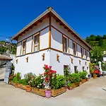 Bebej Tradicional 3* Gjirokastra
