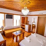 Bebej Tradicional Szálloda Gjirokastra