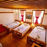 Bebej Tradicional Szálloda Gjirokastra