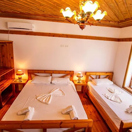 Bebej Tradicional Hotel Gjirokaster