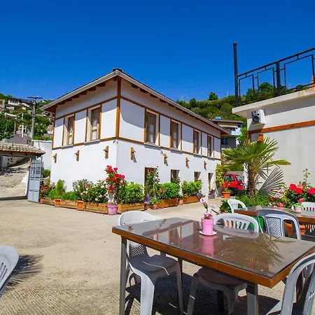 Hotel Bebej Tradicional Gjirokaster