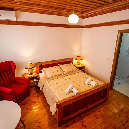 Bebej Tradicional Gjirokastër