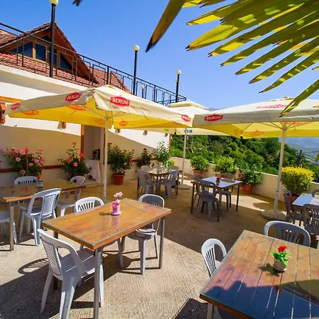 Bebej Tradicional Hotel Gjirokastër