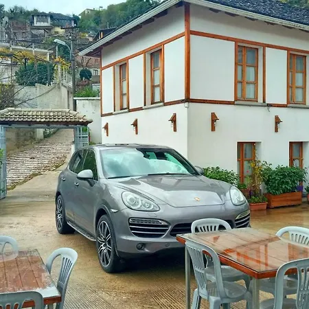 Hotel Bebej Tradicional Gjirokastër