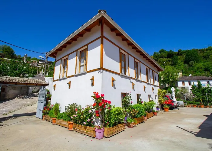 Bebej Tradicional 3* Gjirokaster