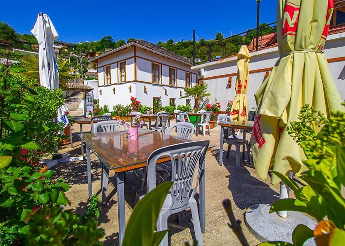Bebej Tradicional Hotel Gjirokaster