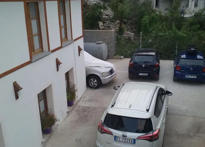 Bebej Tradicional 3* Gjirokaster